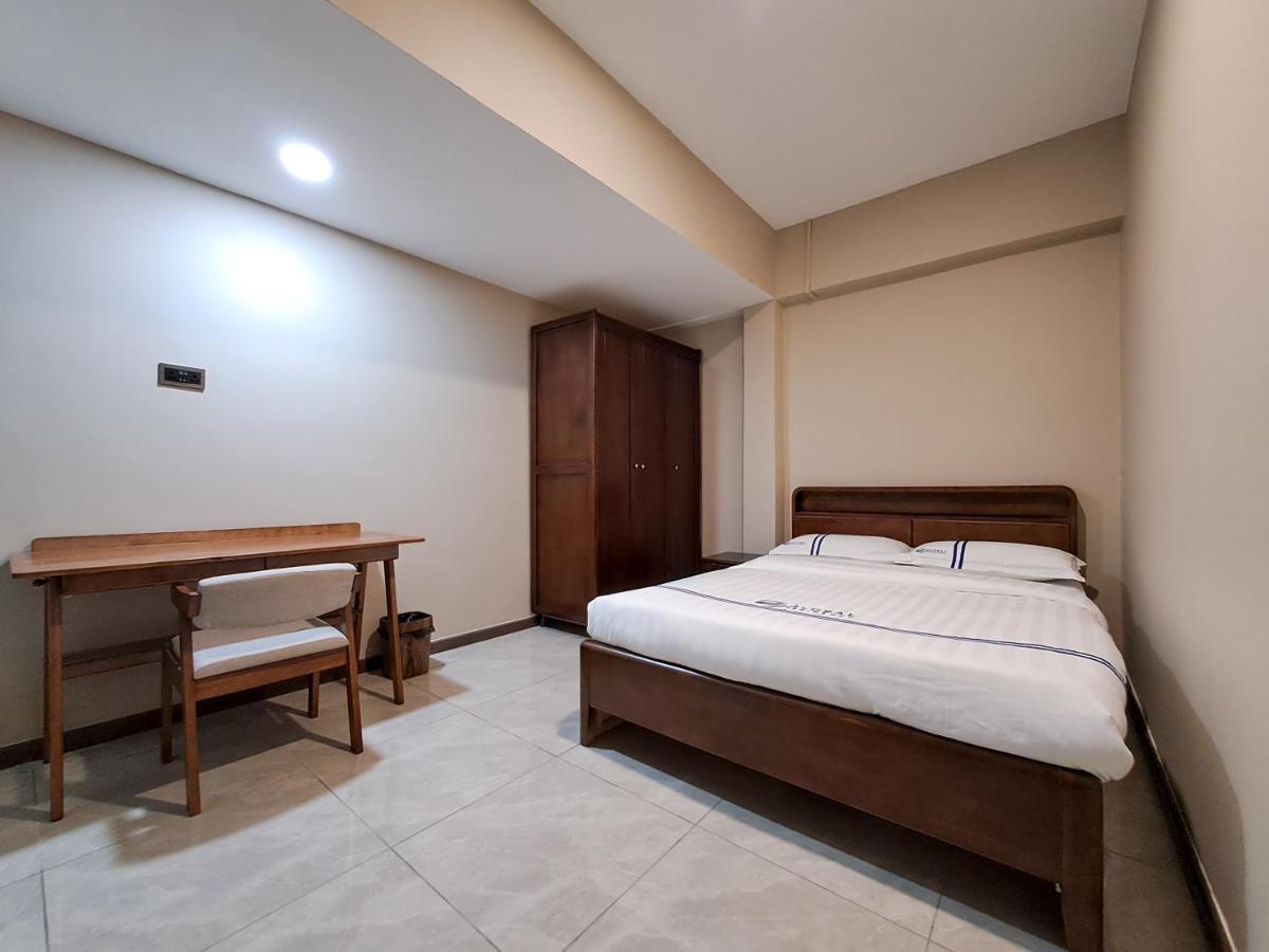 Global Residency Hotell Kota Kinabalu Exteriör bild