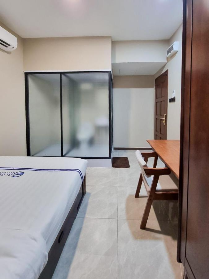 Global Residency Hotell Kota Kinabalu Exteriör bild
