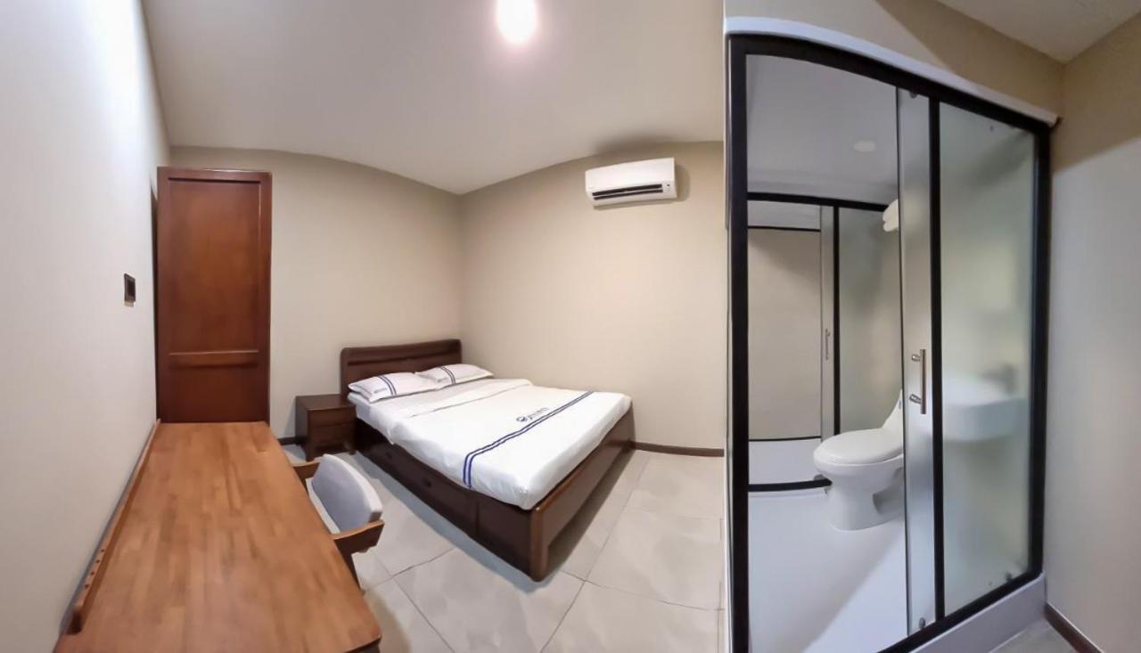 Global Residency Hotell Kota Kinabalu Exteriör bild